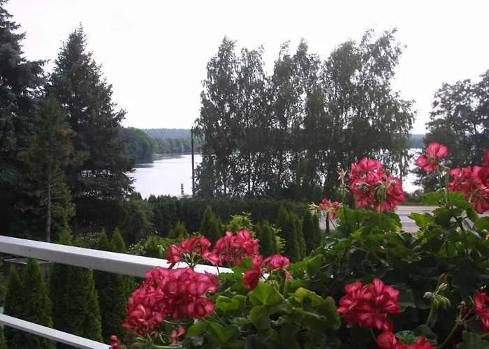 Likusy - Przy Plazy Nad Jeziorem Ukiel Z Bezplatnym Prywatnym Parkingiem I Klimatyzacja * Olsztyn (Warmian-Masurian)