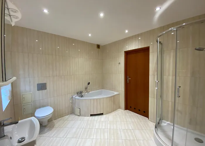 Guest house Likusy - Przy Plazy Nad Jeziorem Ukiel Z Bezplatnym Prywatnym Parkingiem I Klimatyzacja