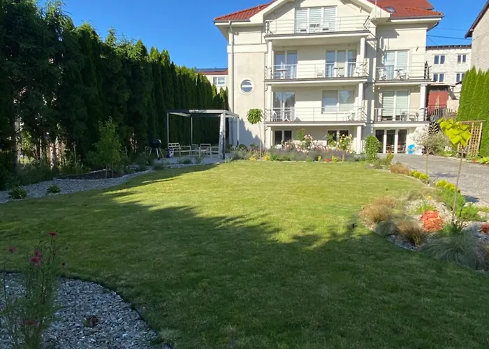 Likusy - Przy Plazy Nad Jeziorem Ukiel Z Bezplatnym Prywatnym Parkingiem I Klimatyzacja Olsztyn (Warmian-Masurian)