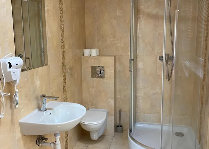 Likusy - Przy Plazy Nad Jeziorem Ukiel Z Bezplatnym Prywatnym Parkingiem I Klimatyzacja * Olsztyn (Warmian-Masurian)